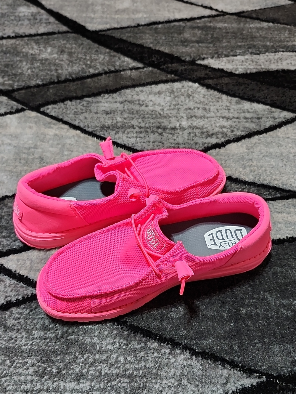 HEY DUDE WENDY FUNK MONO NEON/ELECTRIC PINK SLIP-ON LOAFER SHOES - Picture 10 of 12
